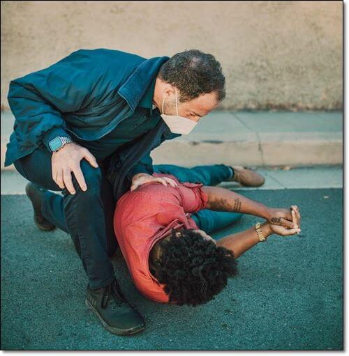 뇌전증을 일으킨 남성