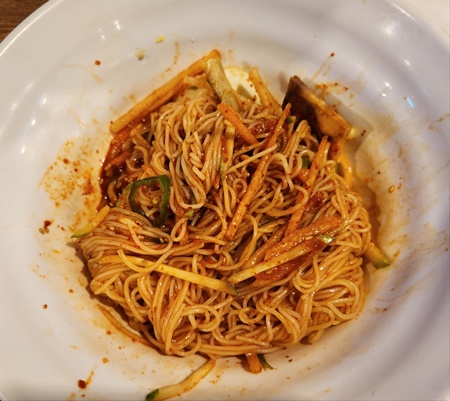 곰터먹촌비빔국수