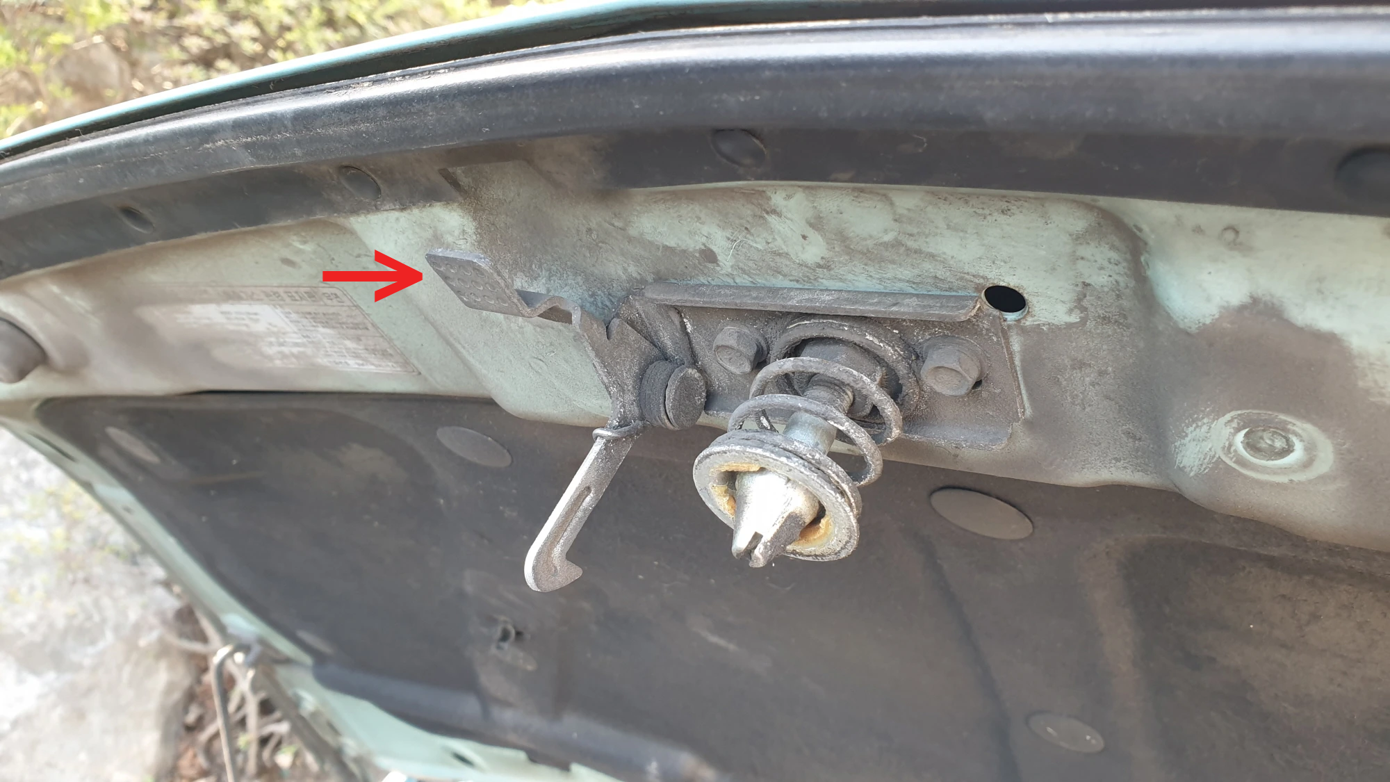 스파크 보닛 열림 레버