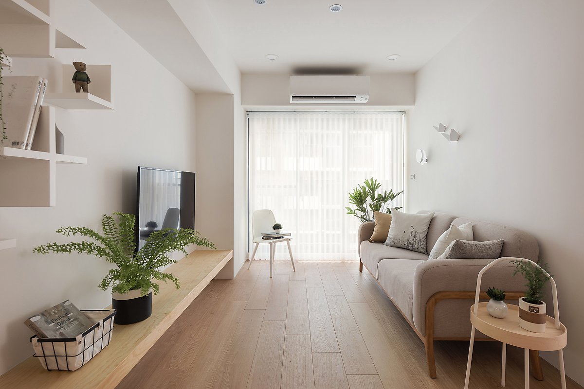 내추럴 스타일로 디자인된 편안하고 아늑한 집