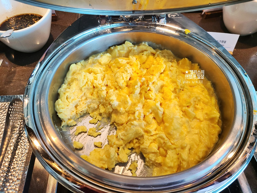 김해공항 국제선 스카이허브 라운지 메뉴 입장조건 운영시간 후기