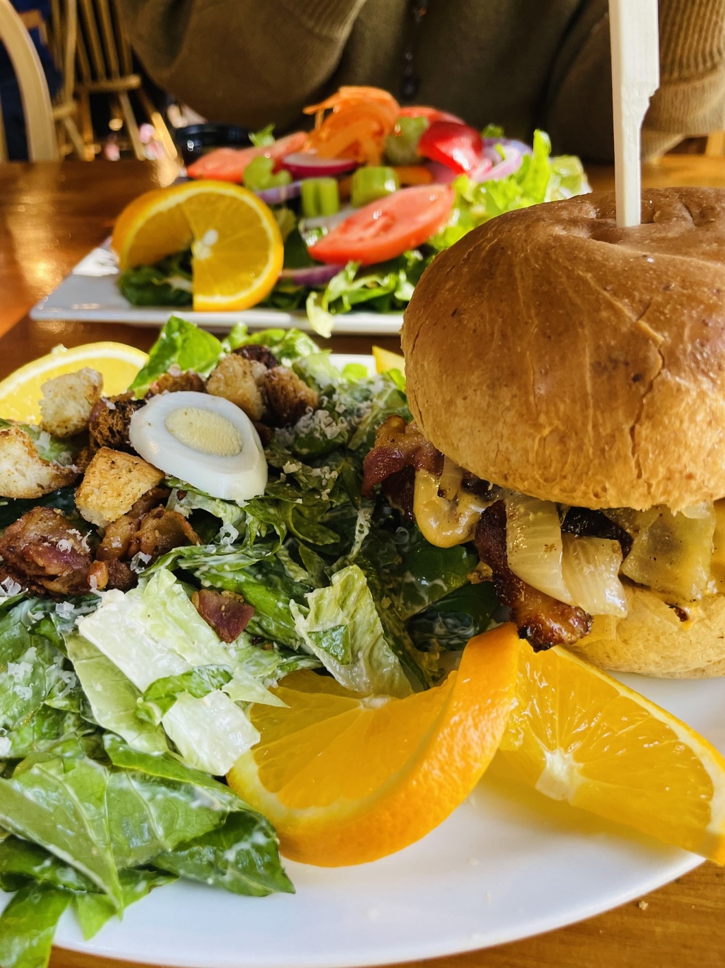 파인크로프트 버거&amp;#44; 그린하우스 샐러드