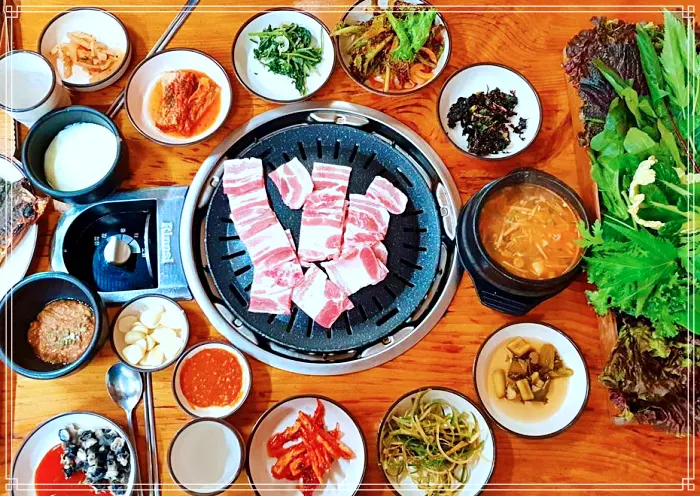 시흥 물왕저수지 맛집 삼겹살 쌈밥정식, 된장찌개, 고등어 구이