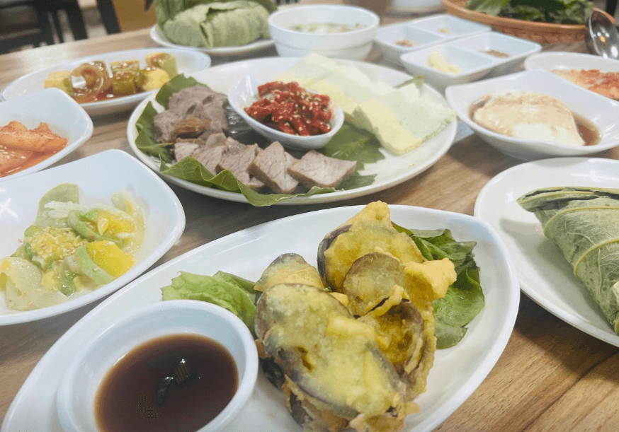 생방송투데이 연꽃두부전골 전북 진안 자족식당 두부 맛집