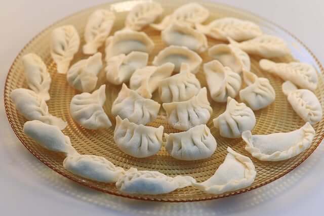 많은-양의-만두가-나오는-꿈