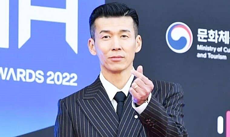 가수-션
