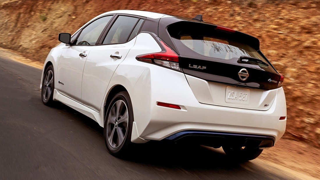 닛산 리프 리콜 외관 디자인 후면