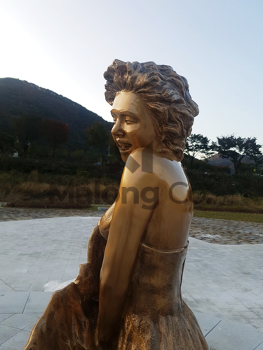 마롱컴퍼니 조형물 5