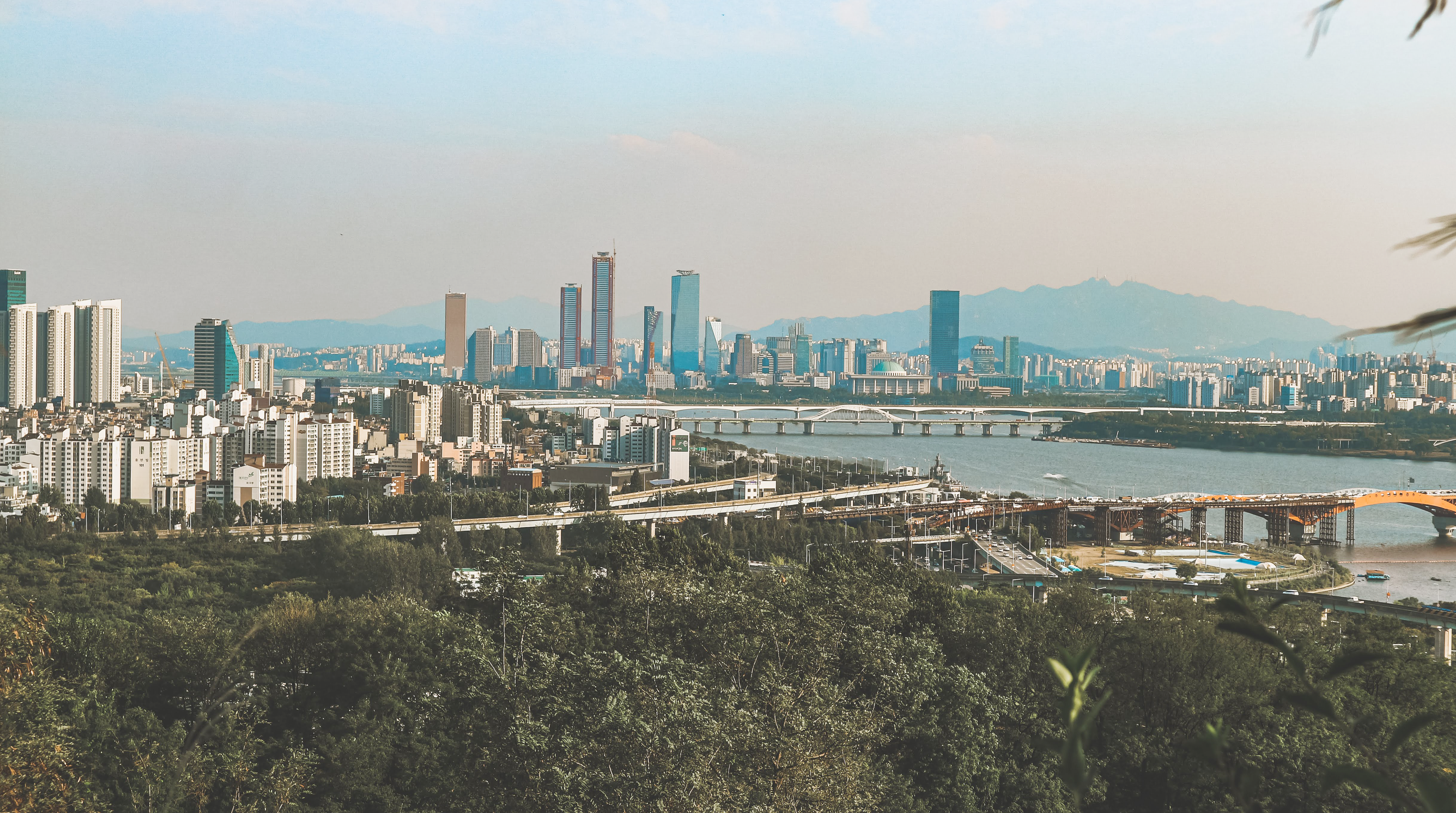 내집마련을 위한 필수 대출 가이드: 주택담보대출, 전세자금대출, 신용대출