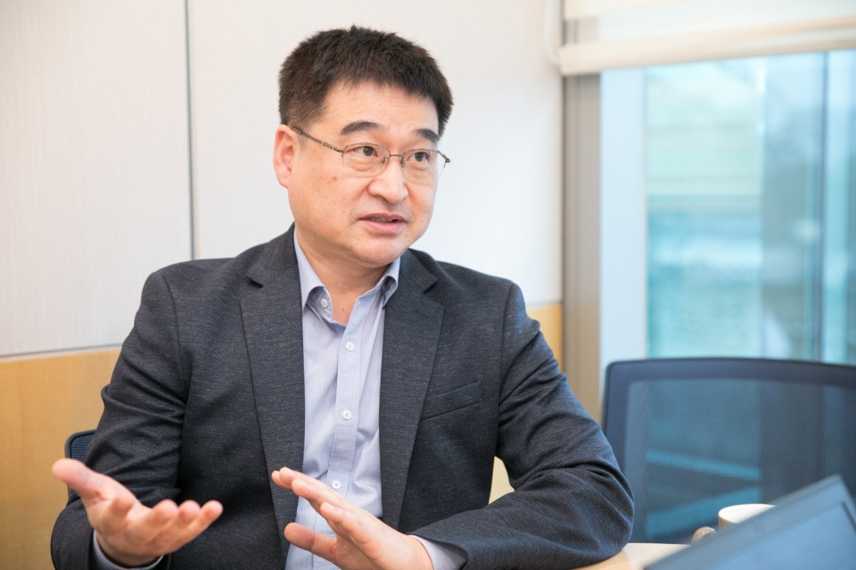 최혁진 비례대표 승계 후 복당 거부 논란