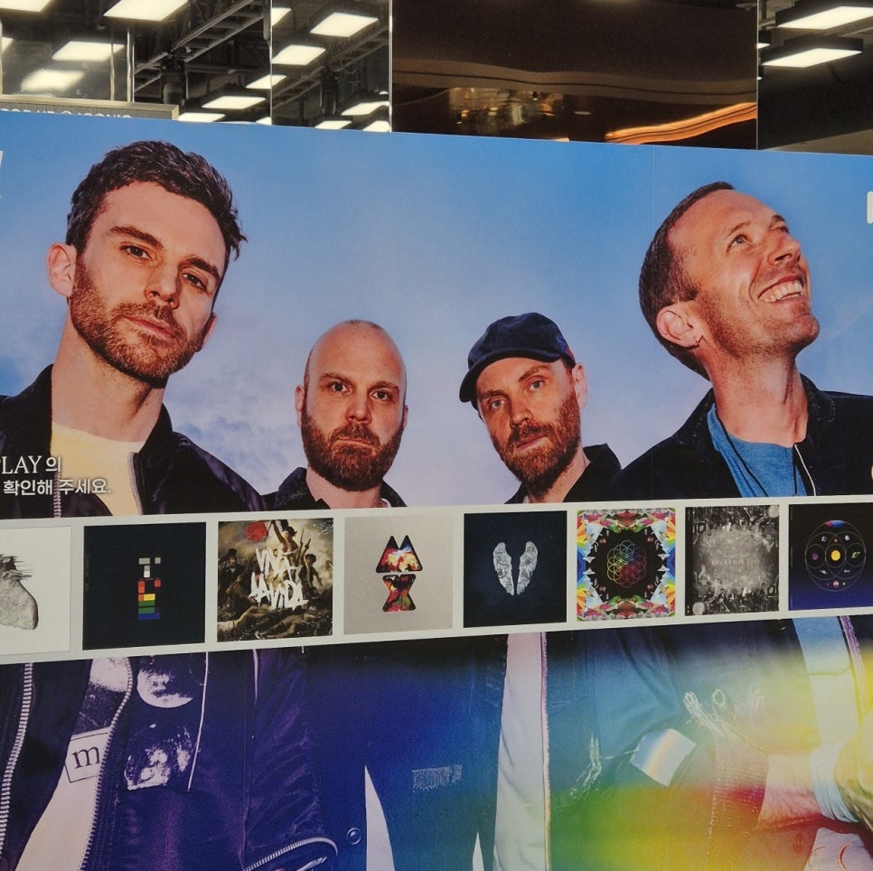 팝업스토어 내부