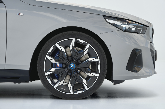 2024 BMW i5 외부디자인