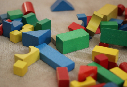 똑똑하게 놀자! 세대 통합 감각놀이 교구 추천 TOP 5