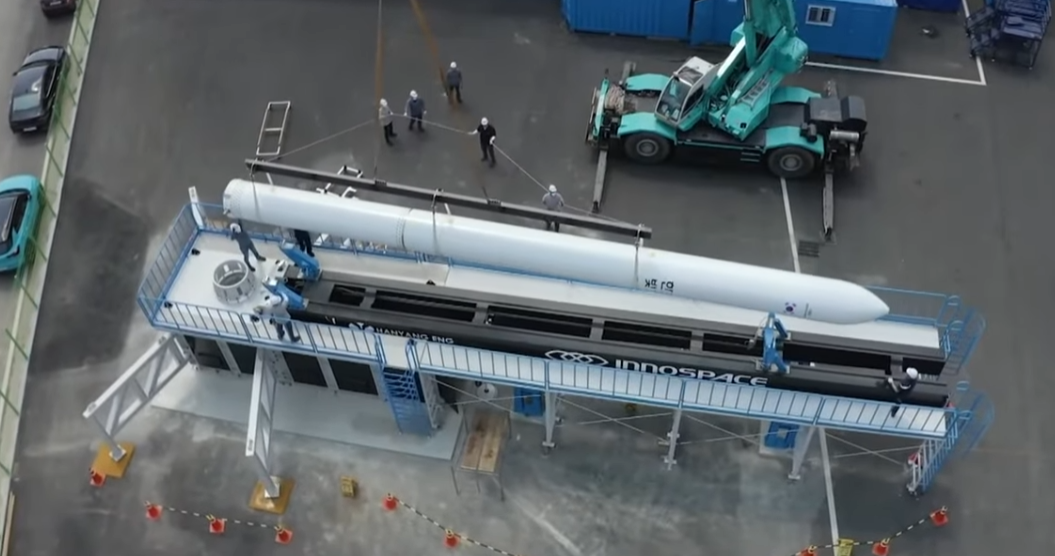 위성 발사 준비