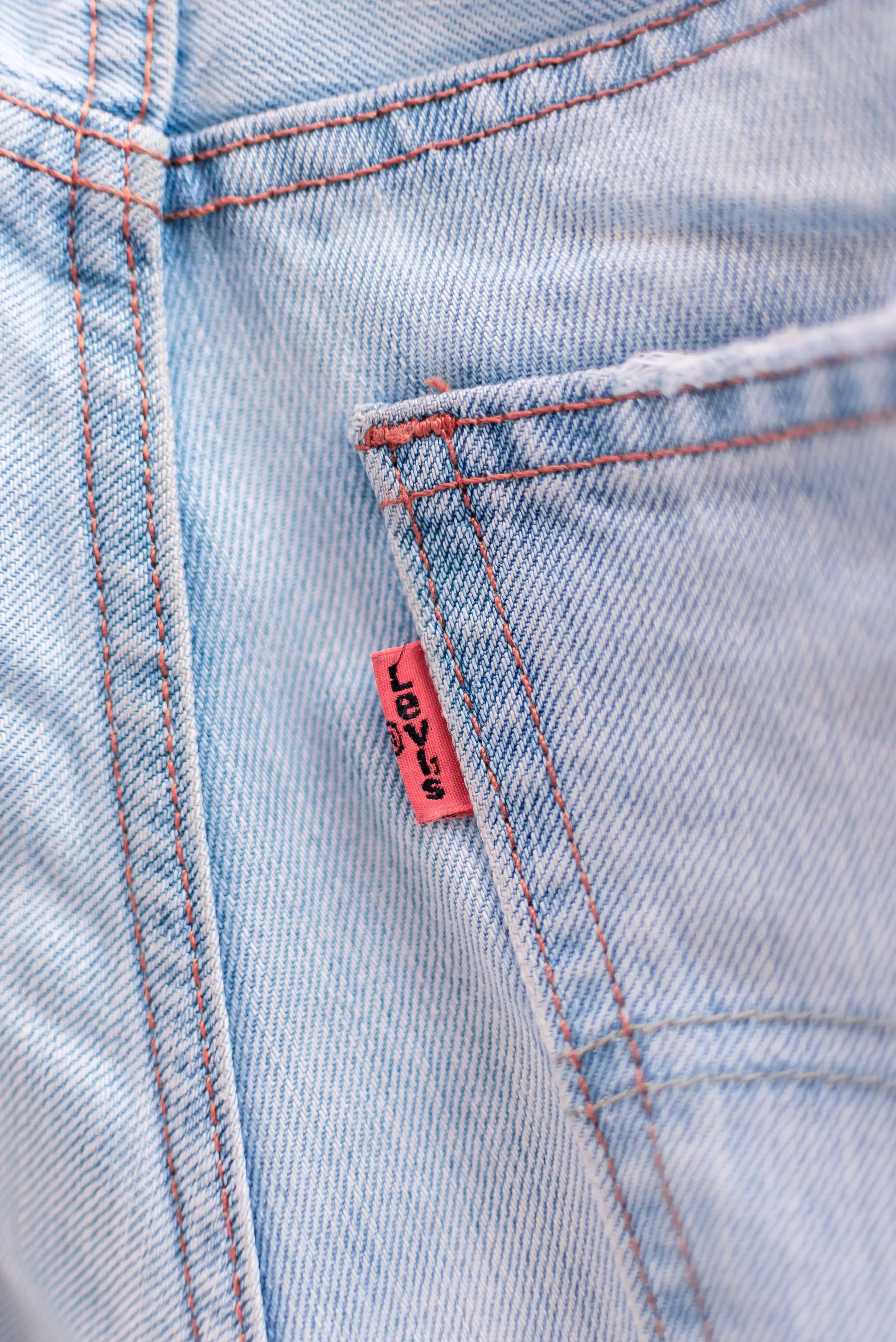 Levis