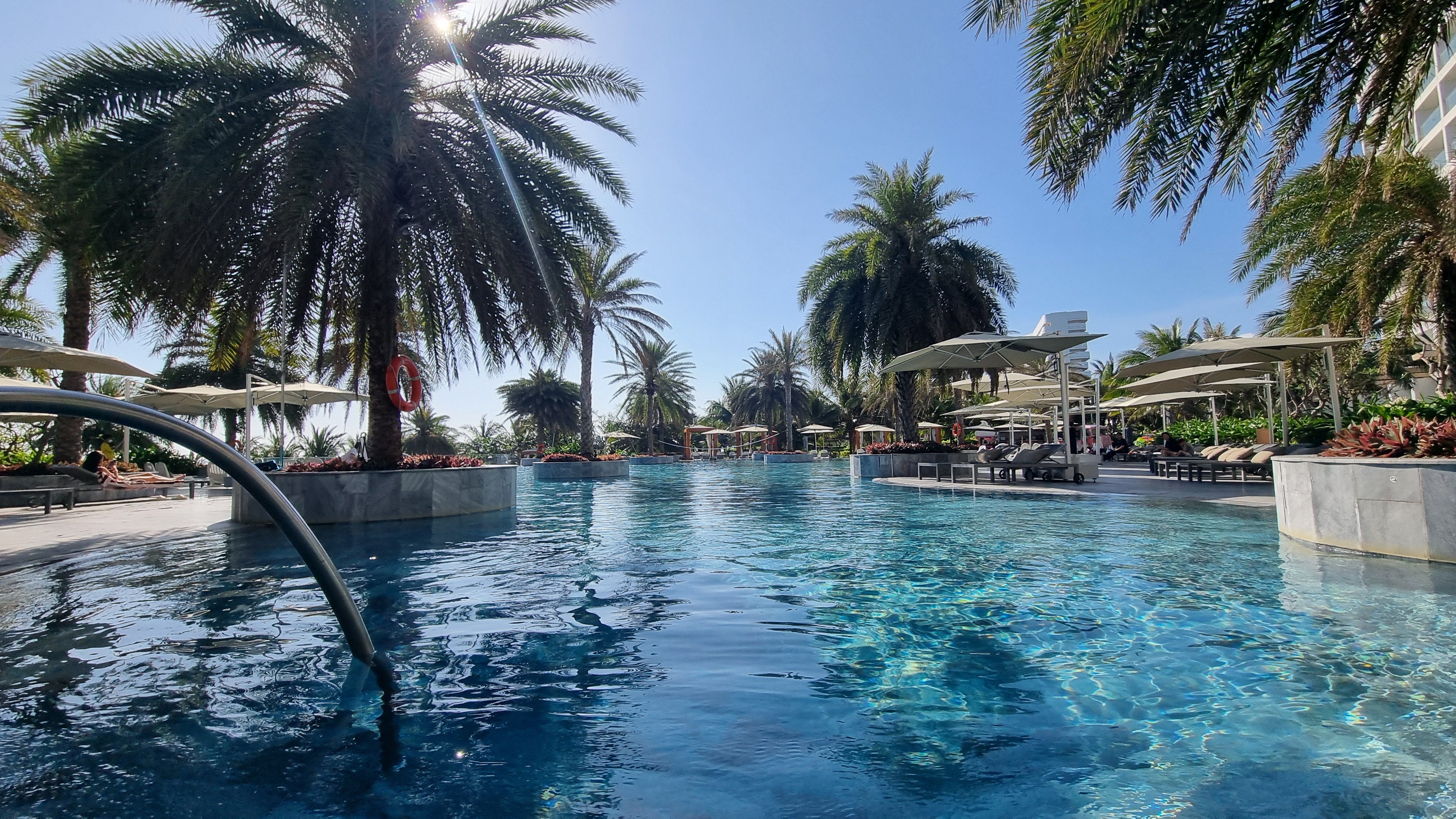 모벤픽리조트수영장