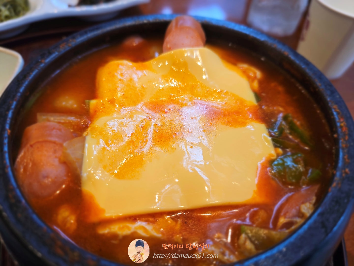 찌개정식(햄치즈순두부찌개)