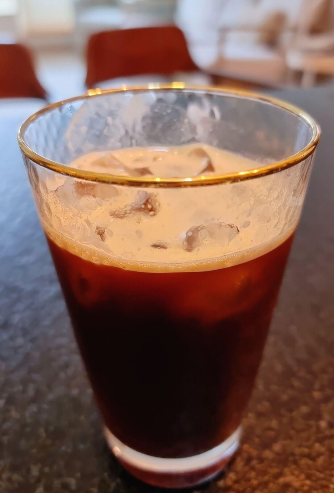 에스프레소로 내린 아이스아메리카노