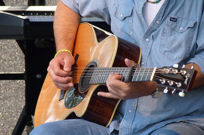 Guitar strumming