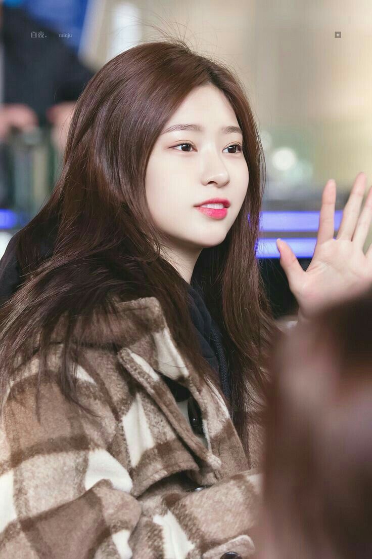 아이즈원 김민주 최애사진 아이즈원 김민주 최애사진