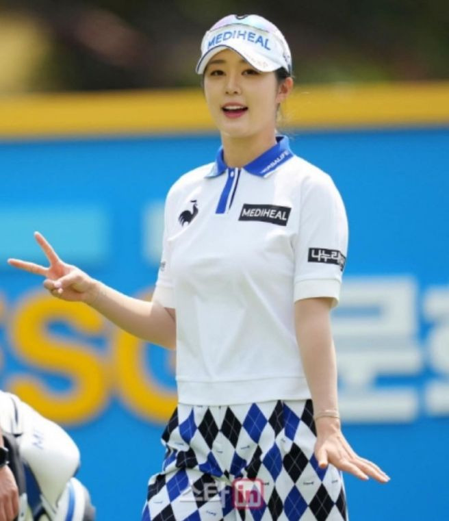 김재희 프로필 총정리: 나이, 학력, 20억 누적 상금 및 KLPGA 덕신EPC 1R 선두 비결