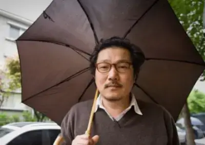 홍상수-감독-사진