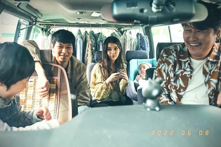 브로커 포스터
