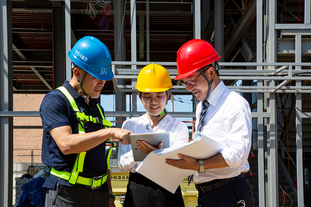 환경영향평가는 우리가 살고 있는 지구와 생태계를 보호하고, 개발 프로젝트의 부작용을 방지하기 위해 매우 중요합니다.