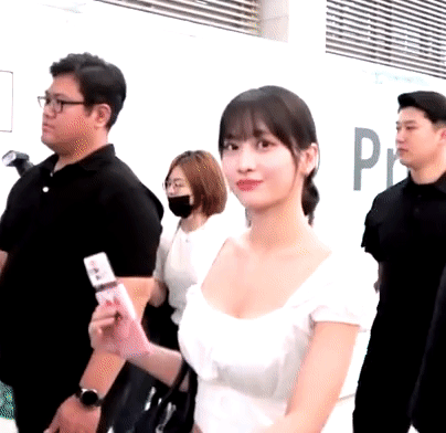 Asian celeb exposed tits in the airport