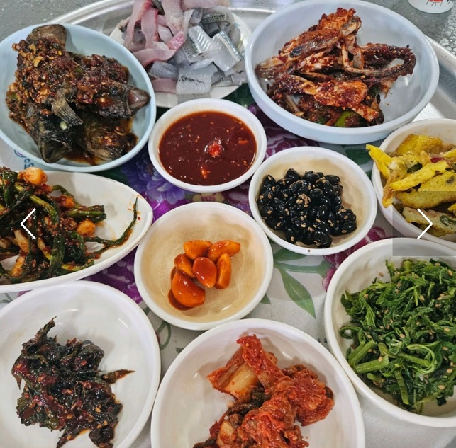 극한직업-할매밥집-고성-회백반-수양식당