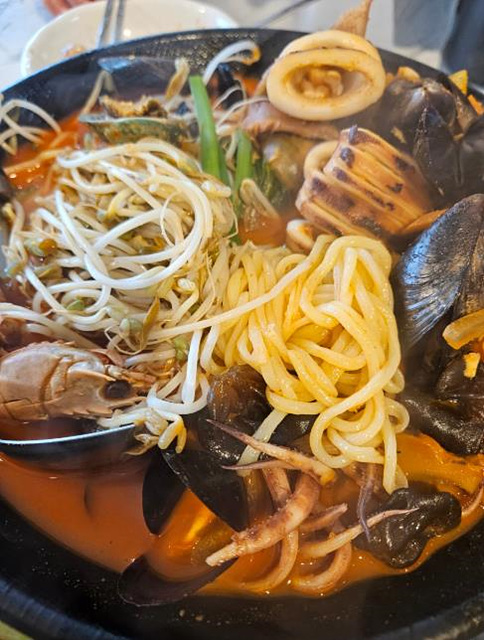 제주성산맛집베스 현지인추천제주도여행2,
바당집, 온더스톤 브런치카페, 떠돌이식객, 범식당, 지은이네밥상, 그리운바다성산포, 성산마씸, 고기다, 커큐민흑돼지,백록횟집