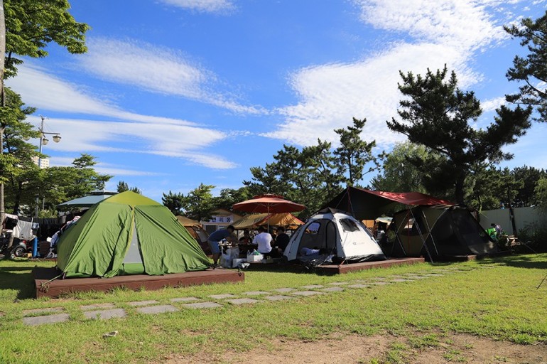 강원도 속초 해오름도에서 즐기는 바다캠핑, 속초해변 국민여가 캠핑장