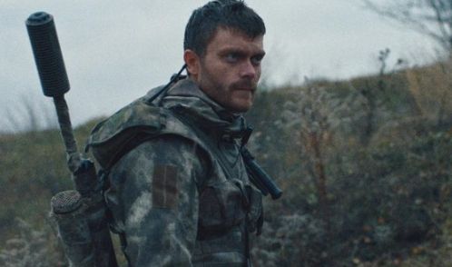 영화 화이트 레인븐 주인공 모습