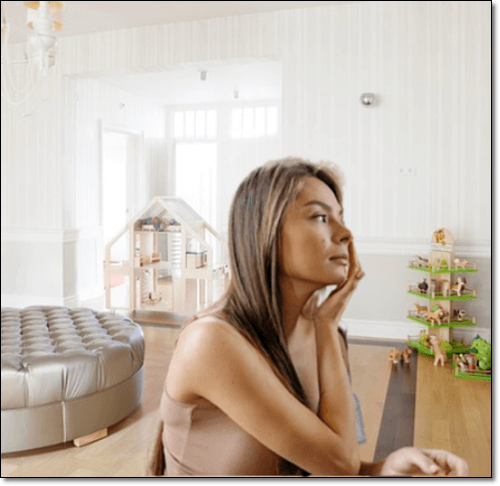 피부 염증이 있는 여성