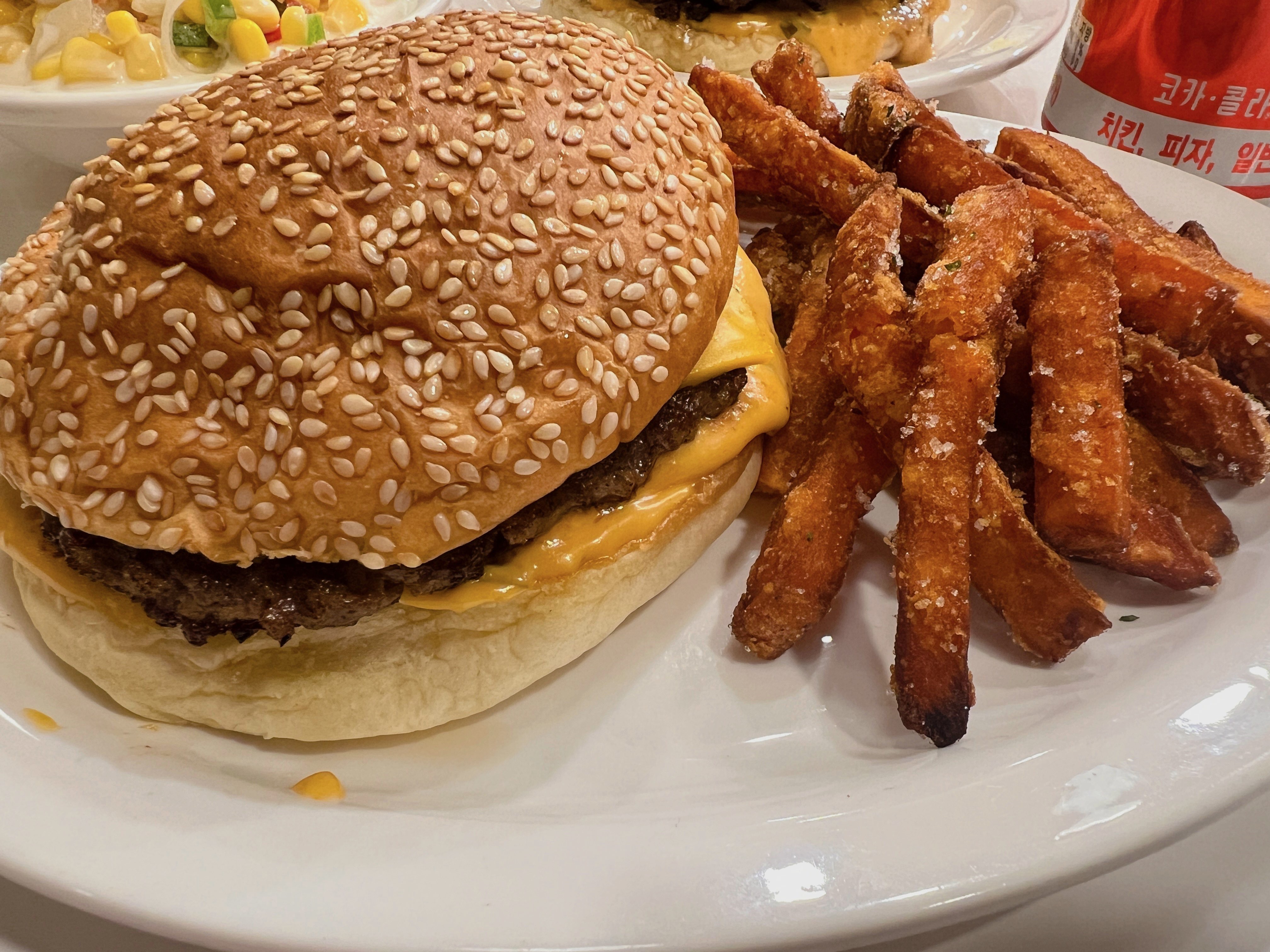 힙한찐수제버거맛집본투비버거