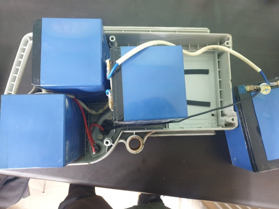 야마하 바이크 48v 배터리 내부