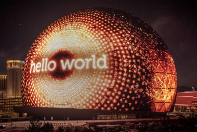 구 형태의 커다란 LED 스크린