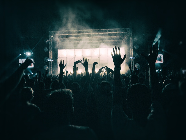 김종국 결혼 발표 신혼집 송가인 윤은혜 루머 예비신부 공개 영상 바로보기