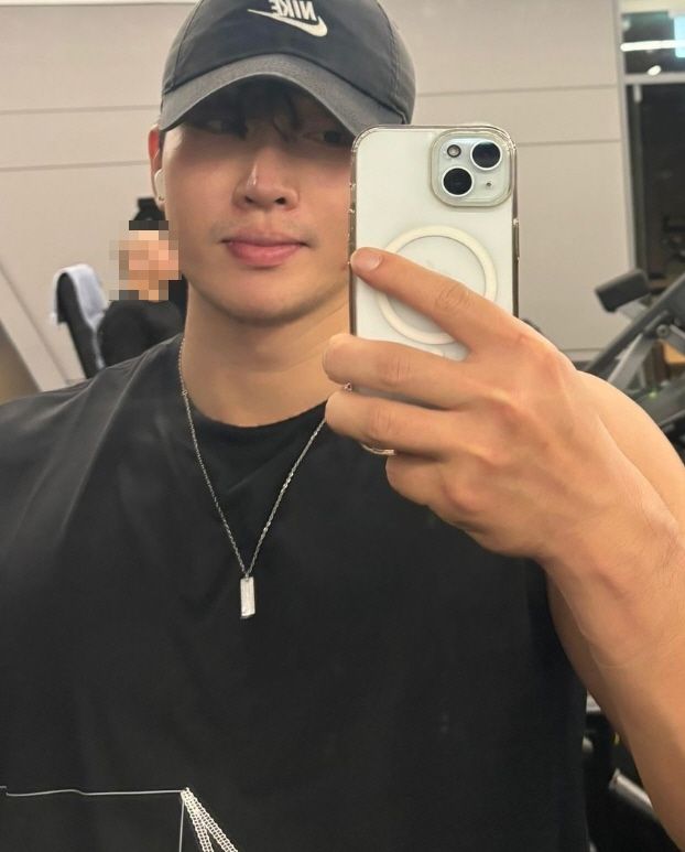&#39;2018년 아이돌 데뷔&#39; 영화같은 리더 32살 안도모의 현재 모습 인스타그램 비공개