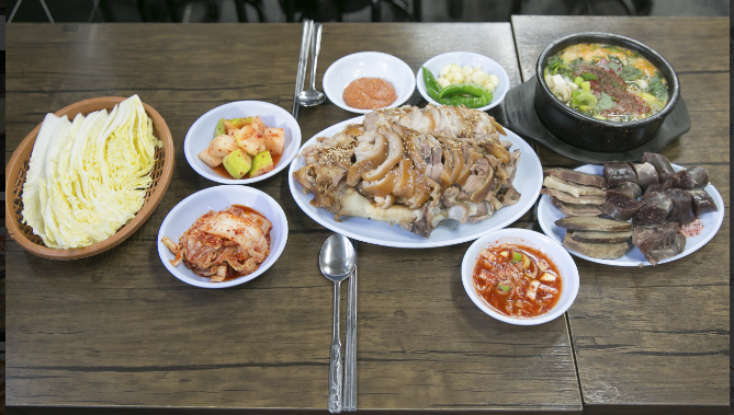 오향족발 식당 정보