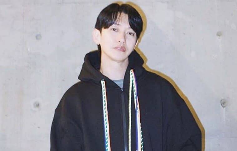 가수-강균성