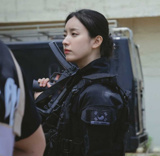 오구리 슌 트젠바 한효주 나이 바람 가족 로멘틱 어나니머스