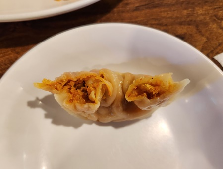 곰터먹촌김치만두