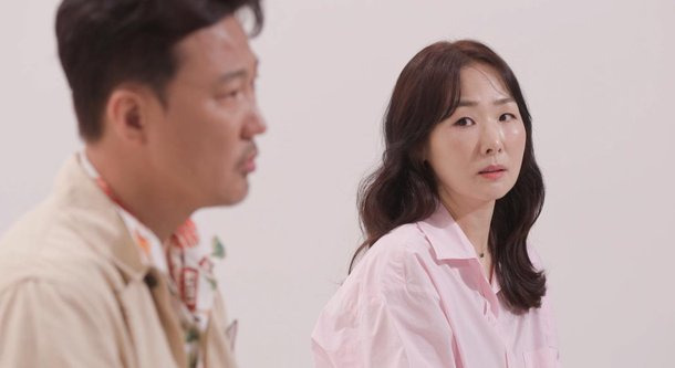 정형석 사람 이야기: 함께 걷는 동료&amp;#44; 공개된 일상