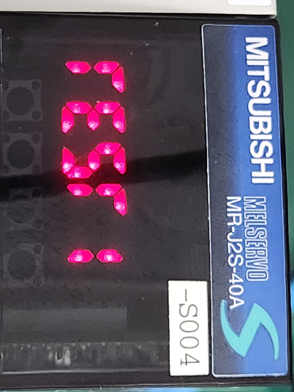 미쓰비시(MITSUBISHI) 서보드라이버 MR-J2S-40A-S004 모터떨림 수리 완료