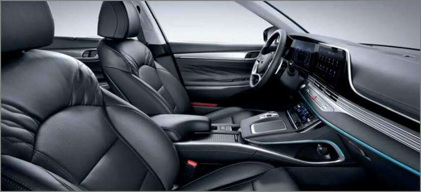 블랙 실내 사진