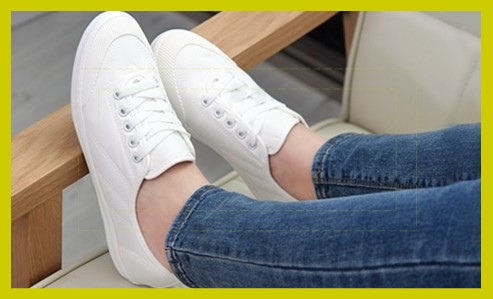 여성 화이트 스니커즈 알아봅니다