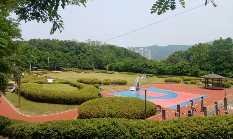 청주 금천배수지 근린공원 전체 사진