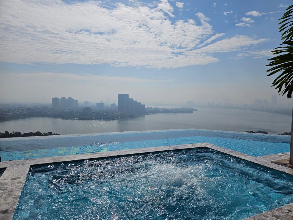 하노이-롯데-수영장