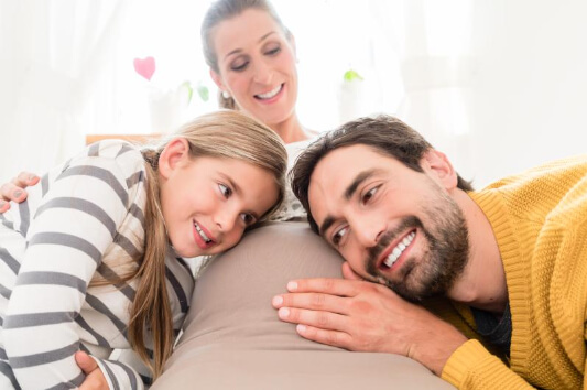 임산부와-가족들